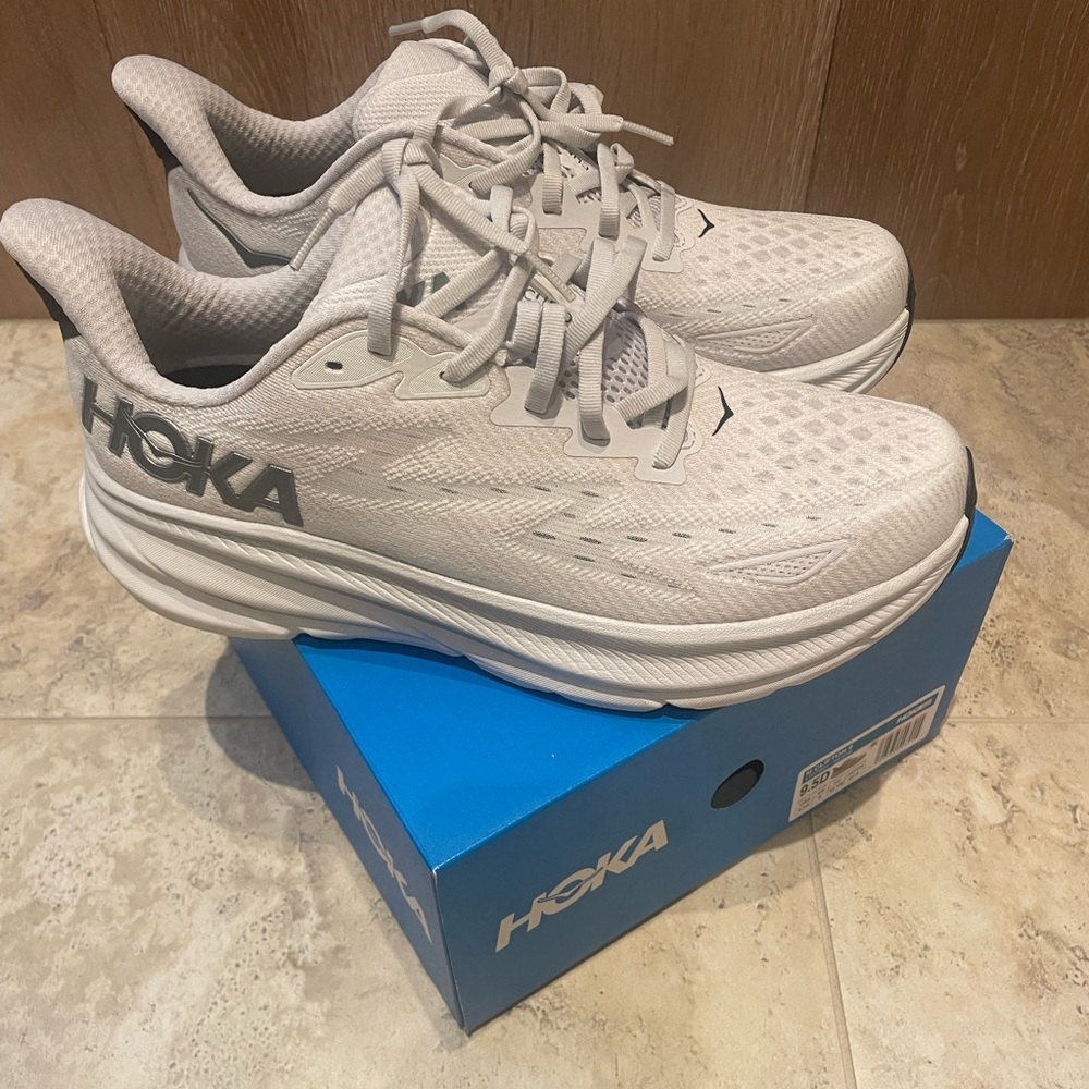 BRAND NEW - HOKA Clifton 9 Everyday Running Shoes